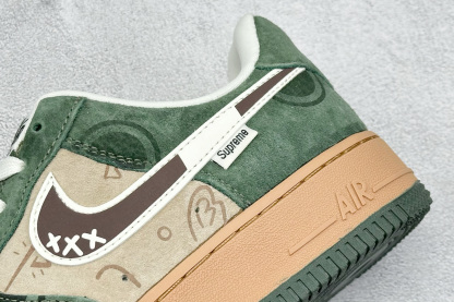 「コラボモデル」Supreme × Nike Air Force 1 Low スニーカー