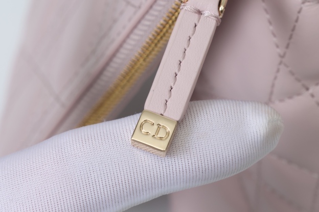 ディオール「Dior」Toujours ハンドバッグ センター（ラベンダーピンク カーフレザー）