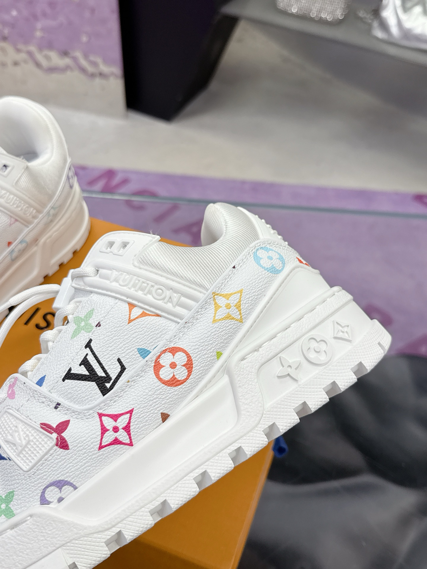 ルイ・ヴィトン「Louis Vuitton」LV × TM LV トレイナー マキシ スニーカー【男女兼用】