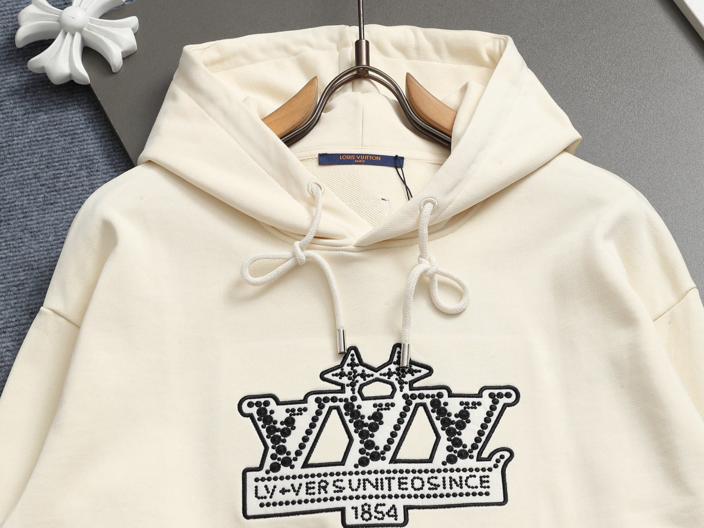 ルイ・ヴィトン「Louis Vuitton」フード付きコットンパーカー(ユニセックス)