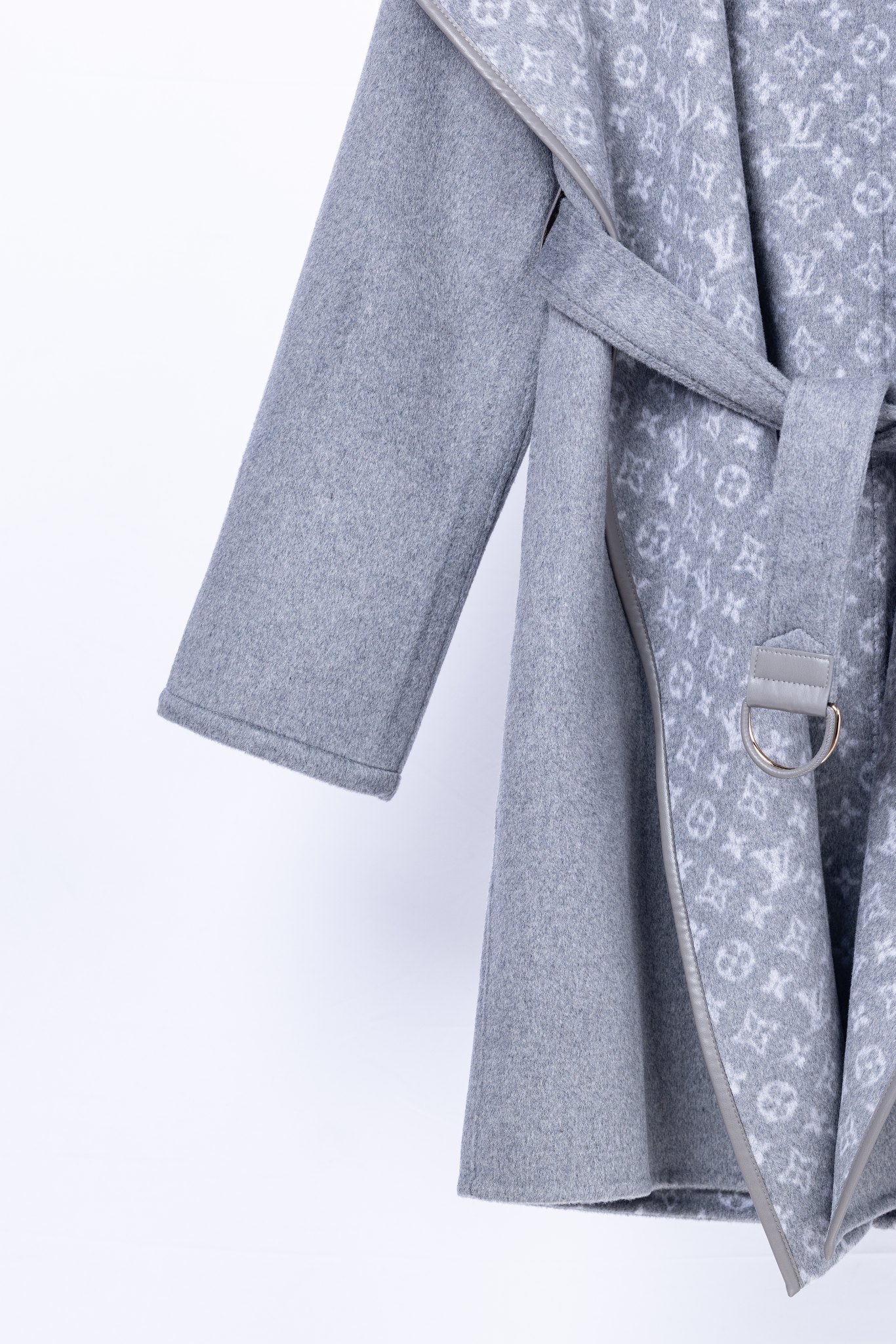 ルイ・ヴィトン「Louis Vuitton」秋冬 レディース ワップルフードロングコート