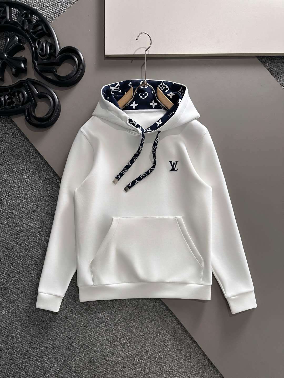 ルイ・ヴィトン「Louis Vuitton」パーカーシャツ