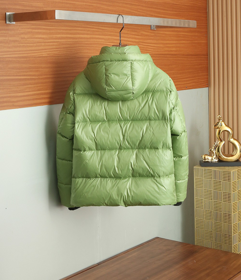 バーバリー「Burberry」秋冬 クイルティッドダウンジャケット