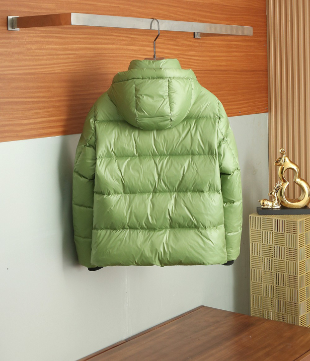 バーバリー「Burberry」秋冬 クイルティッドダウンジャケット