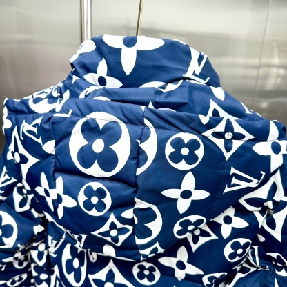 ルイ・ヴィトン「Louis Vuitton」秋冬フード付きダウンジャケット