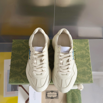 グッチ「Gucci」グッチ ライトン スニーカー (スネークイヤーリミテッド) / レザースニーカー