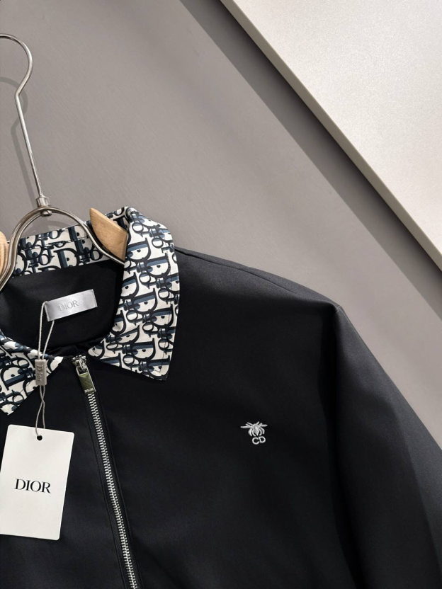 ディオール「Dior」ジップアップパーカー&ジョガーパンツ 2ピースセットアップ