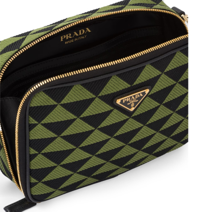 プラダ「Prada」エンブロイダリー メッセンジャーバッグ