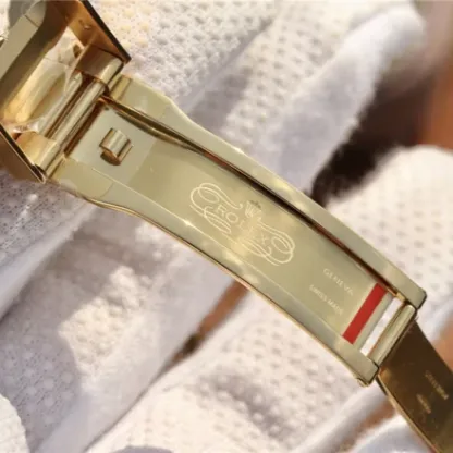 ロレックス「Rolex」サブマリーナーデイト 腕時計 40mm