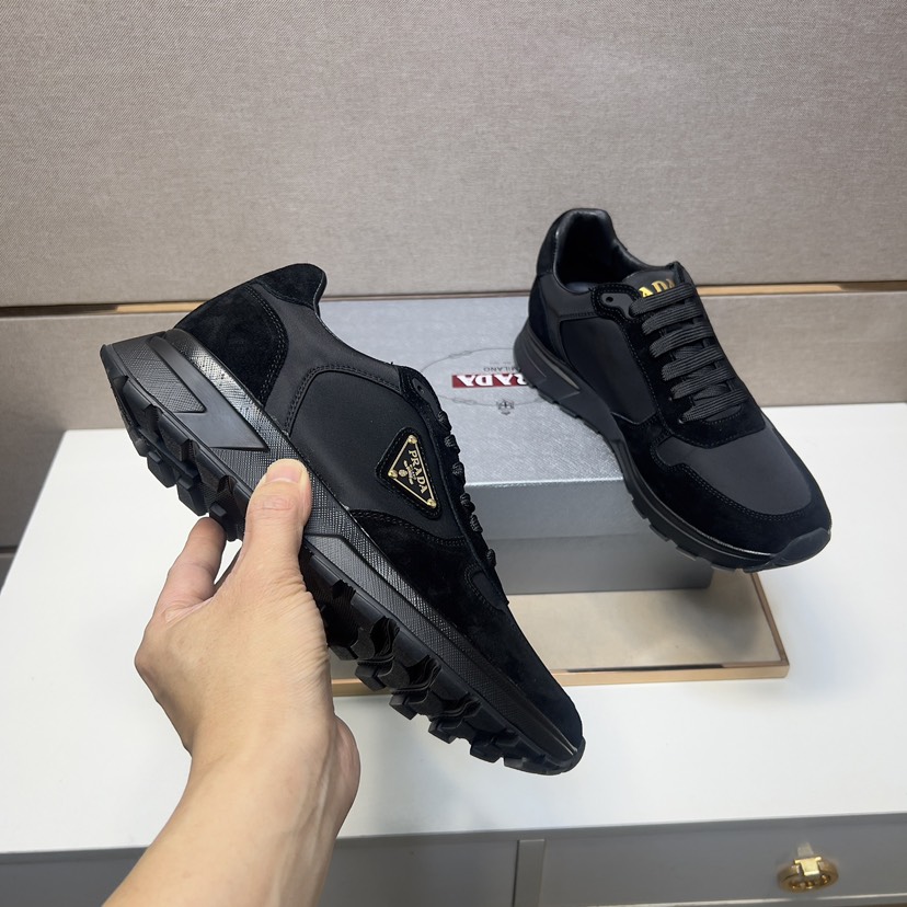 プラダ「Prada」プラダ プレミアムスニーカー (2026年春夏モデル) / レザースニーカー