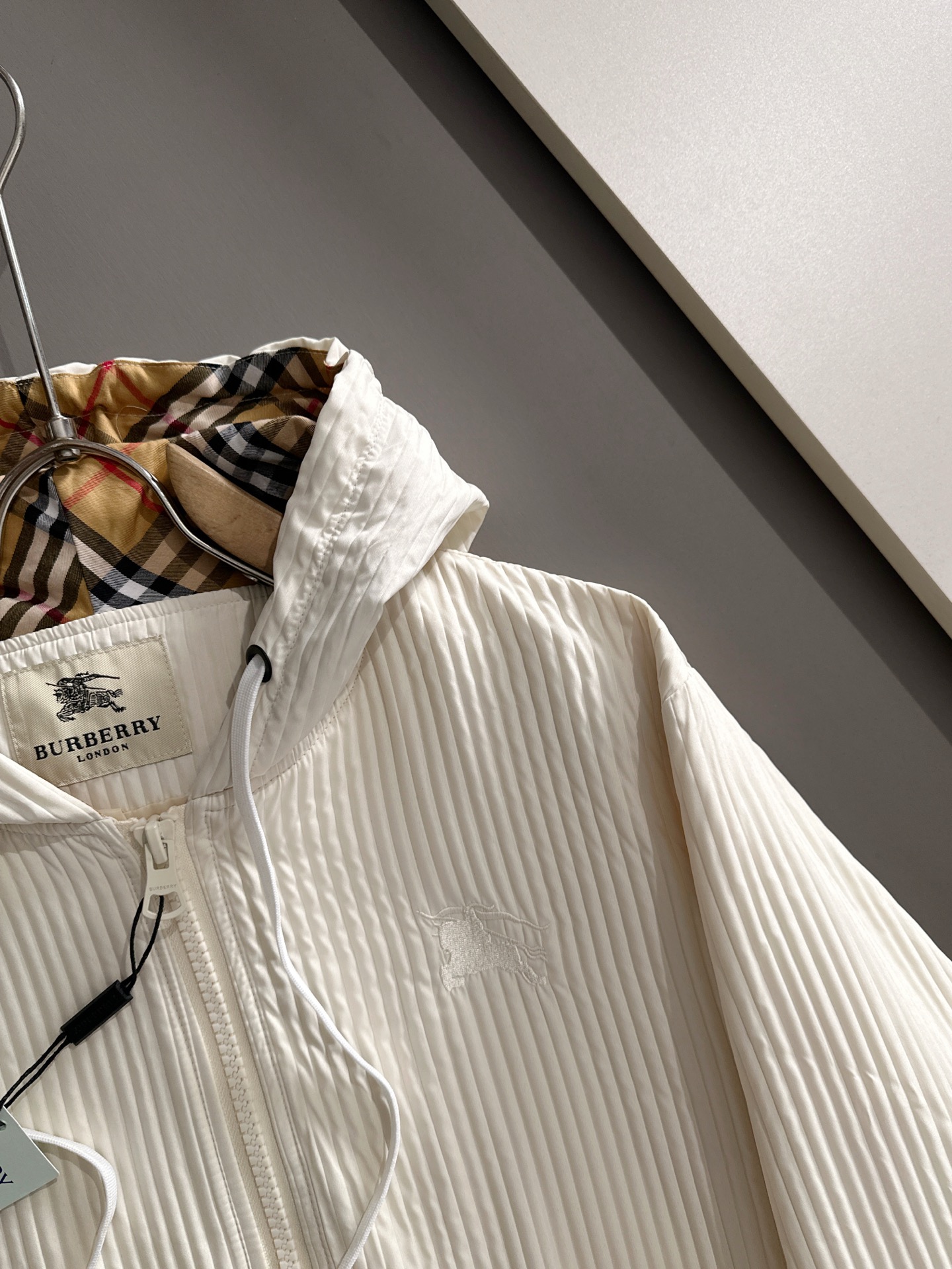 バーバリー「Burberry」秋冬 メンズカジュアルスポーツセット