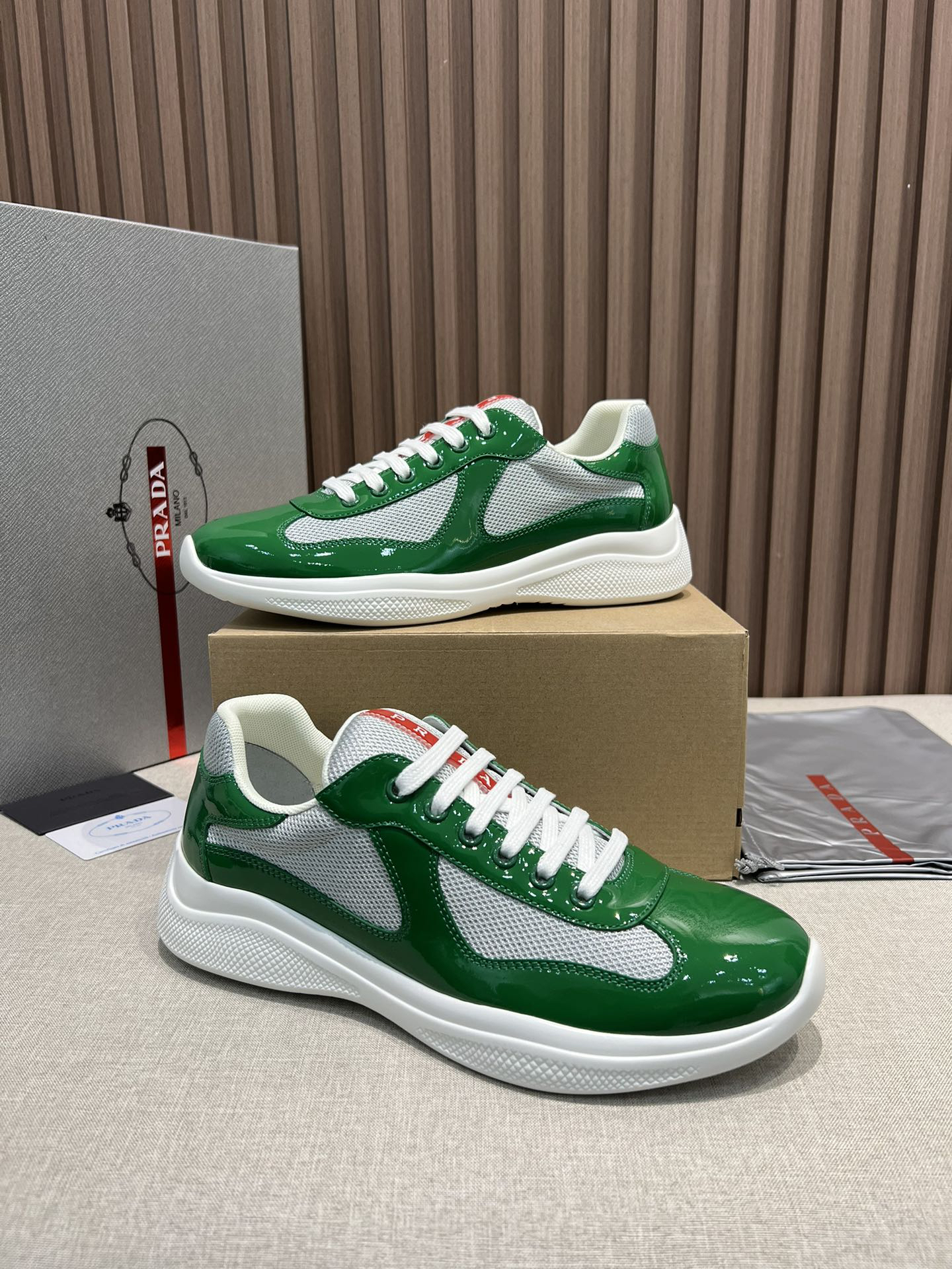 プラダ「Prada」プラダ アメリカスカップ スニーカー / ユニセックスレザースニーカー