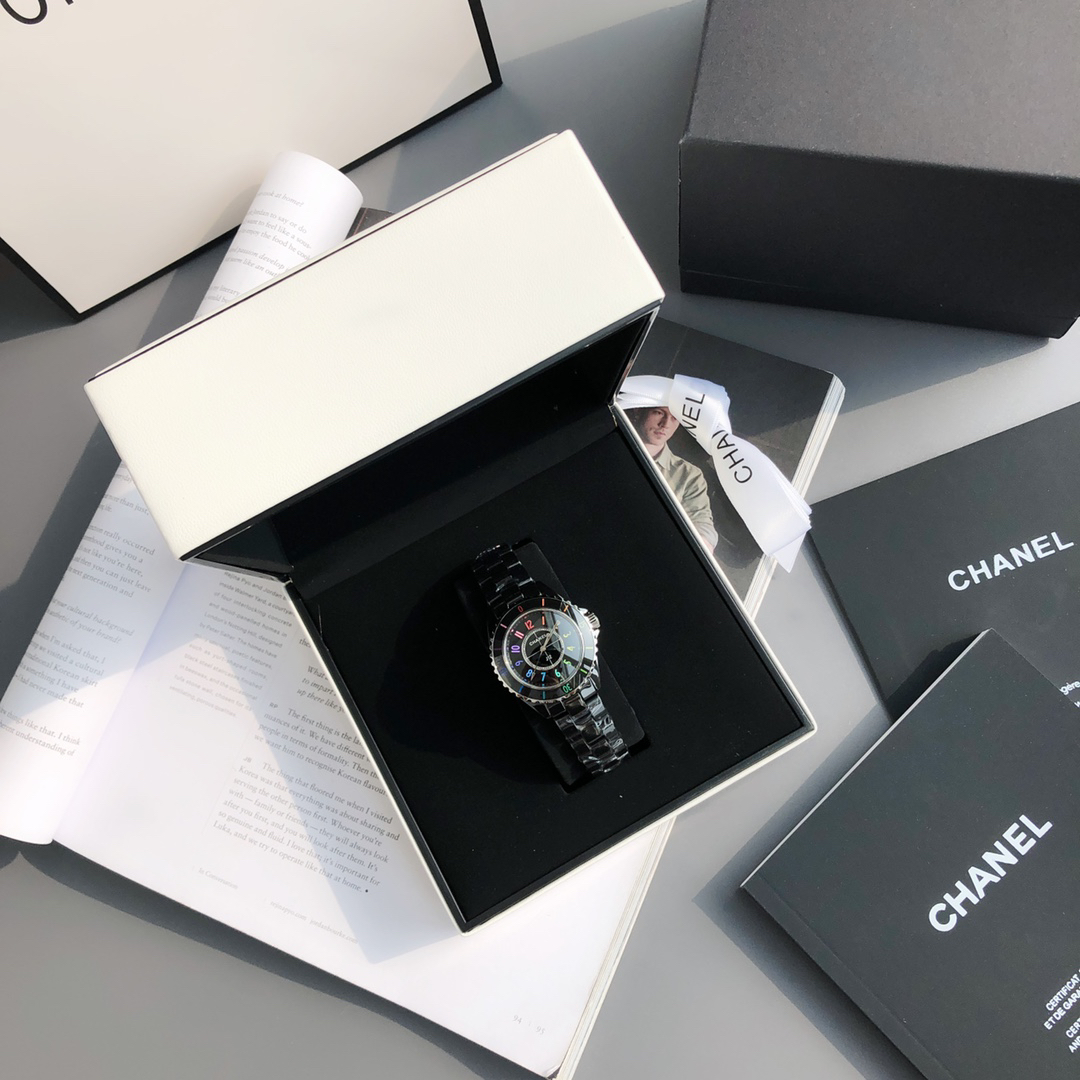 シャネル「Chanel」J12 キャリバー 33MM