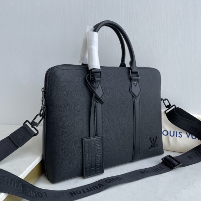 ルイ・ヴィトン「Louis Vuitton」ルイ・ヴィトン テイクオフ ブリーフケース M59159 / ビジネスバッグ