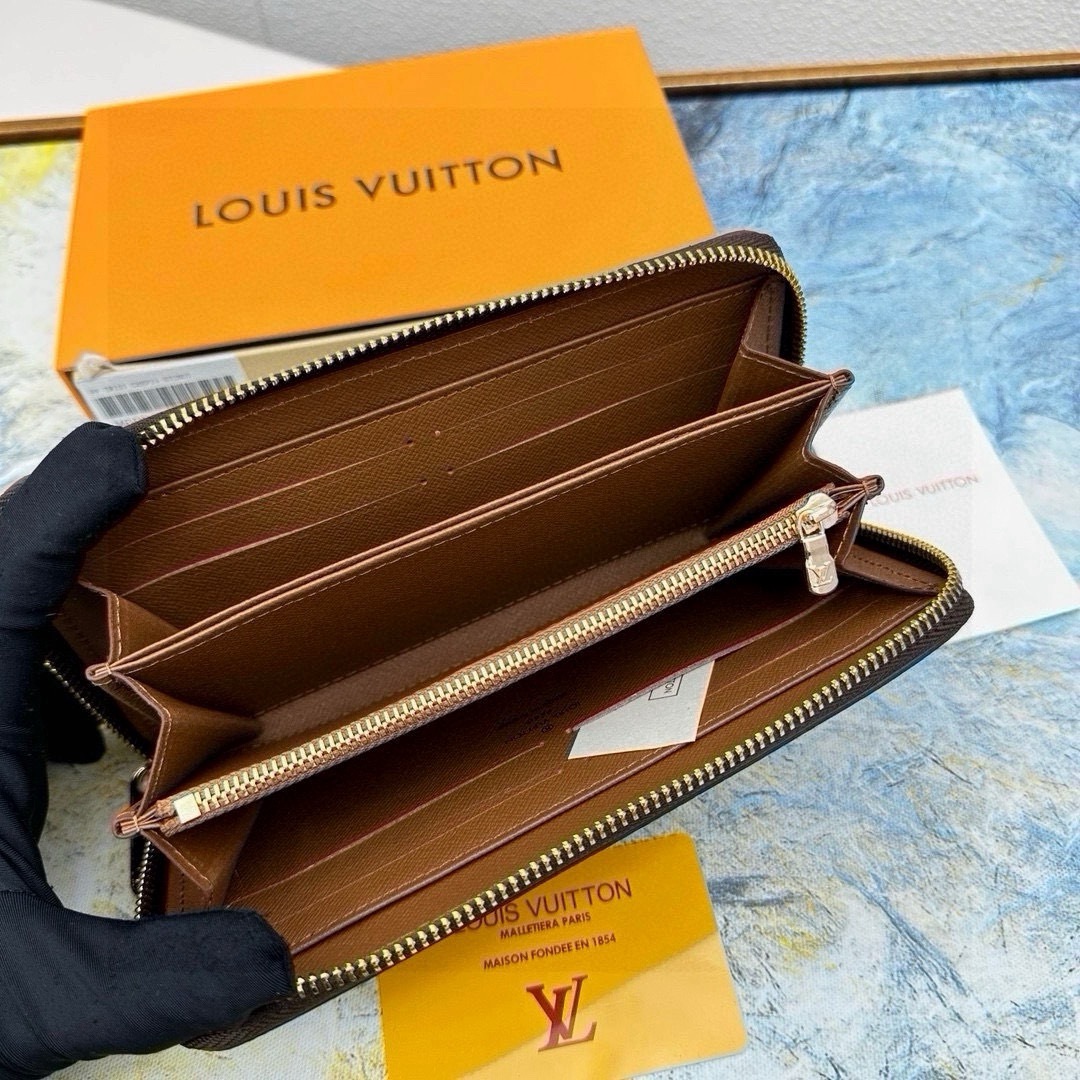 ルイ・ヴィトン「Louis Vuitton」ジップアラウンド ウォレット
