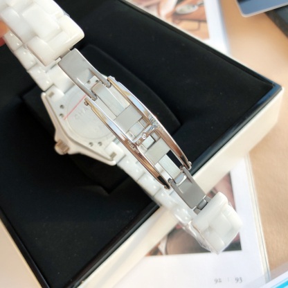 シャネル「Chanel」J12 キャリバー 33MM