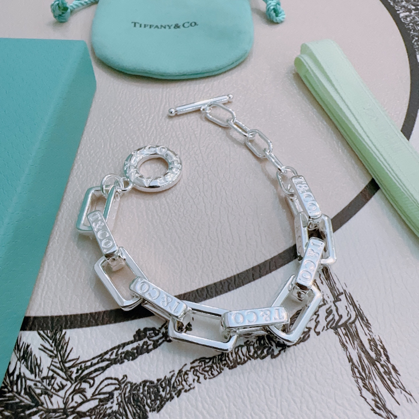 ティファニー「Tiffany & Co.」ポリッシュドシルバーリンク ブレスレット