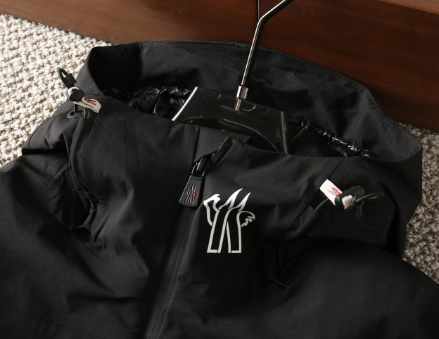 モンクレール「Moncler」秋冬 ダウンジャケット