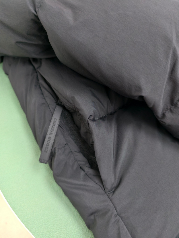 カナダグース「Canada Goose」秋冬フード付きダウンジャケット