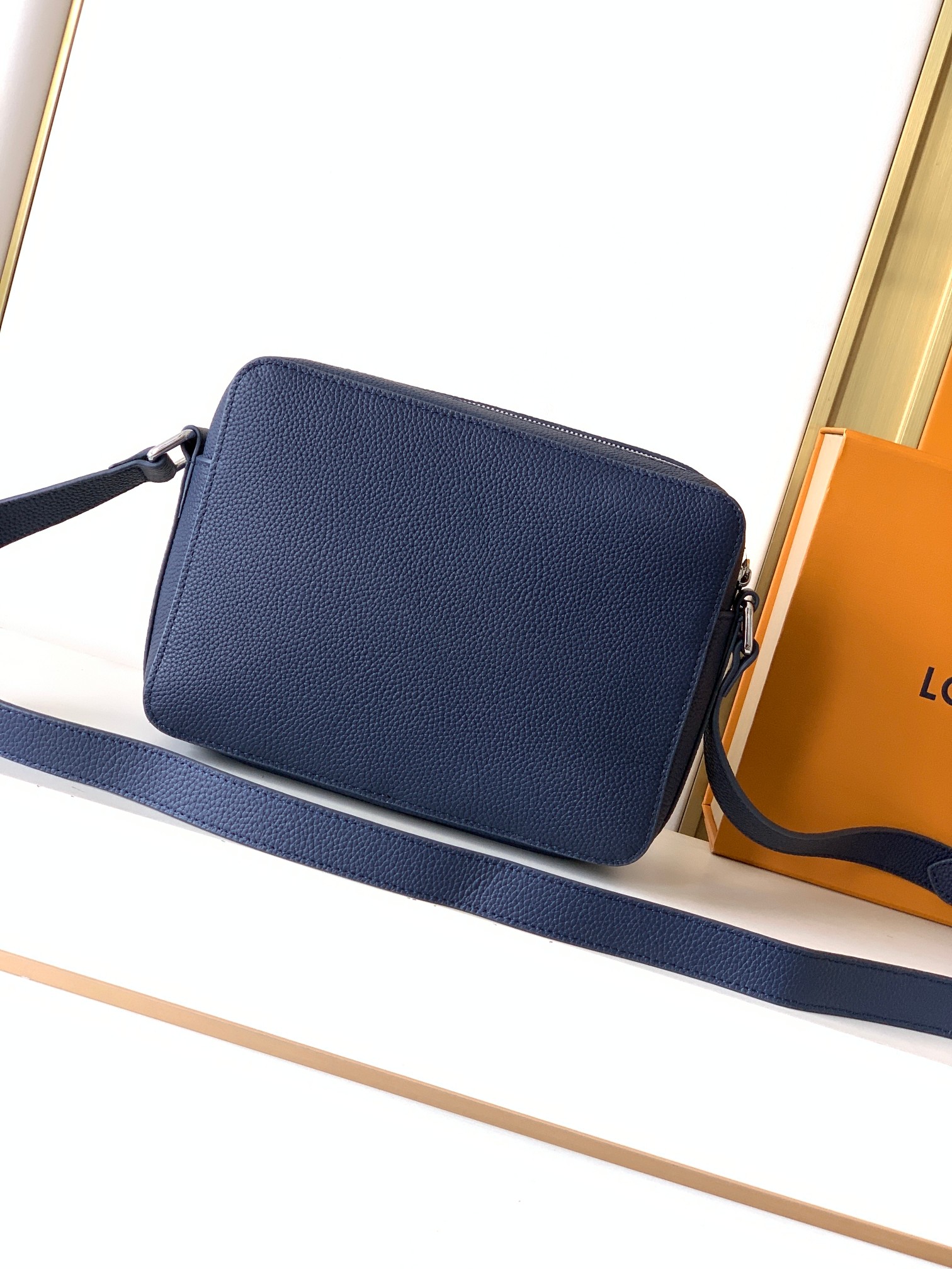 ルイ・ヴィトン「Louis Vuitton」ルイ・ヴィトン ファストライン メッセンジャーバッグ / ショルダーバッグ