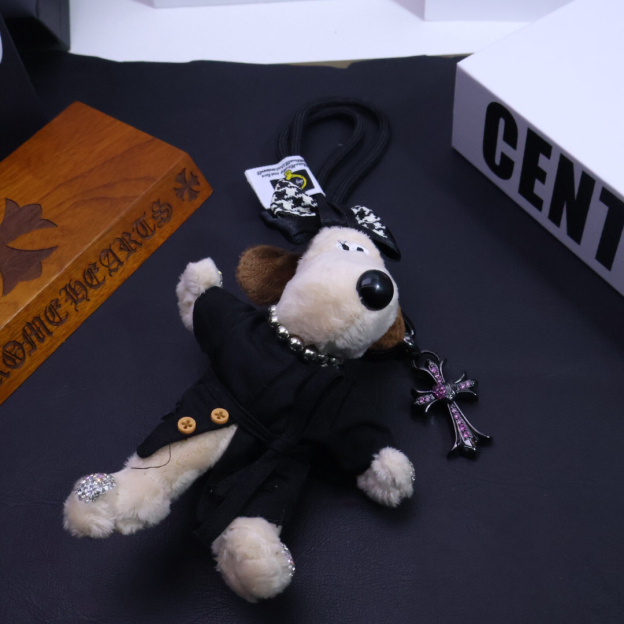 クロムハーツ「Chrome Hearts」バッグチャーム - すべてのトレンドバッグに合わせて、クールでキュートなスタイルを