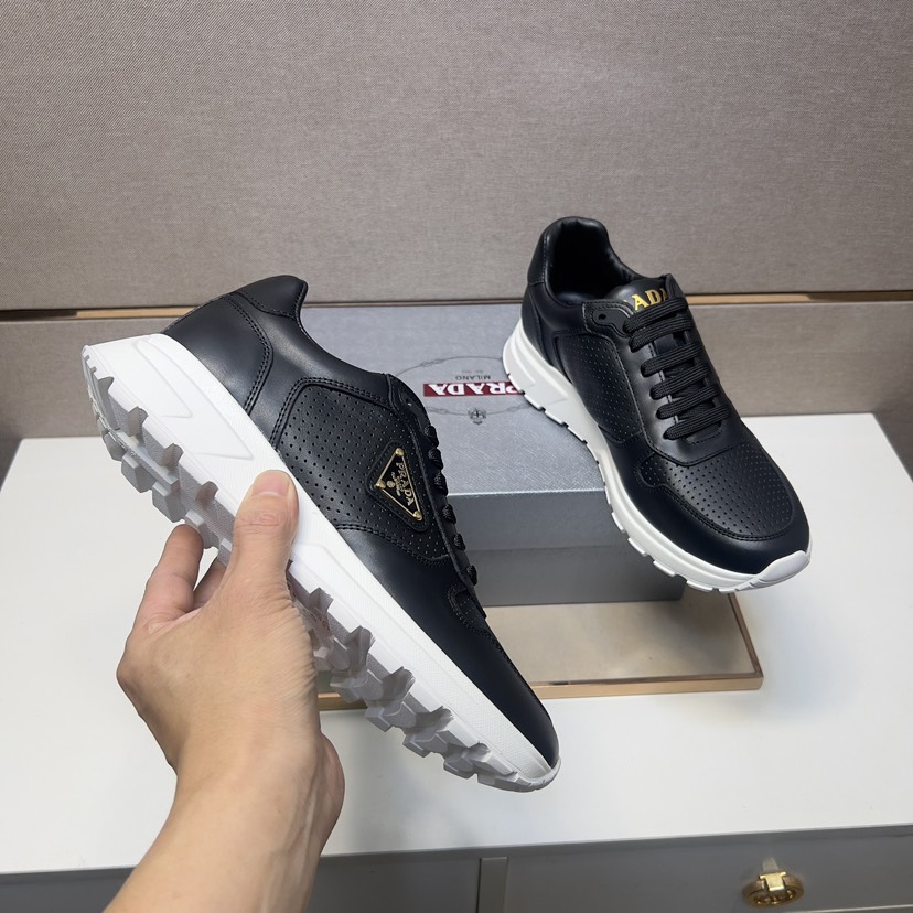 プラダ「Prada」プラダ プレミアムスニーカー (2026年春夏モデル) / レザースニーカー