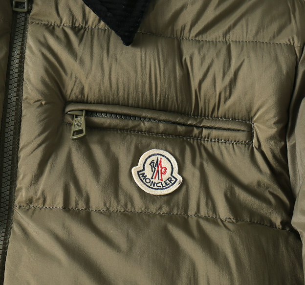 モンクレール「Moncler」秋冬 フード付きダウンジャケット