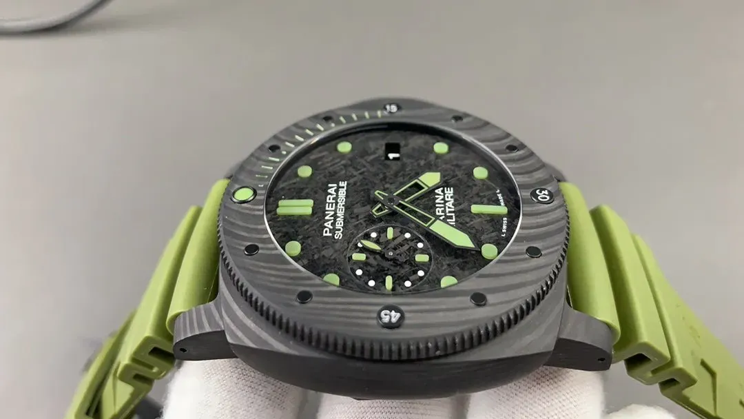 パネライ「Panerai」サブマーシブル 47MMプロフェッショナルダイバーズウォッチ