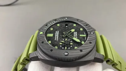 パネライ「Panerai」サブマーシブル 47MMプロフェッショナルダイバーズウォッチ