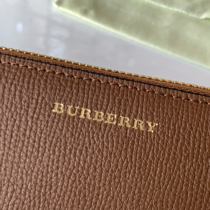 バーバリー「Burberry」Houseチェック & 粒革 ジップ ウォレット