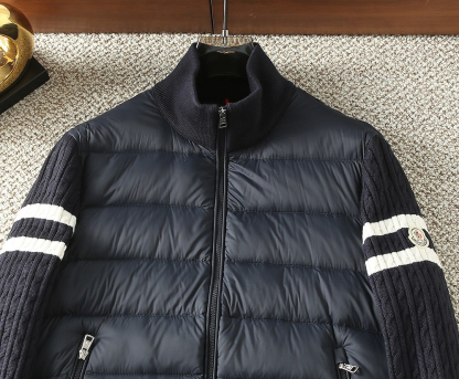 モンクレール「Moncler」秋冬 ニット調ダウンジャケット