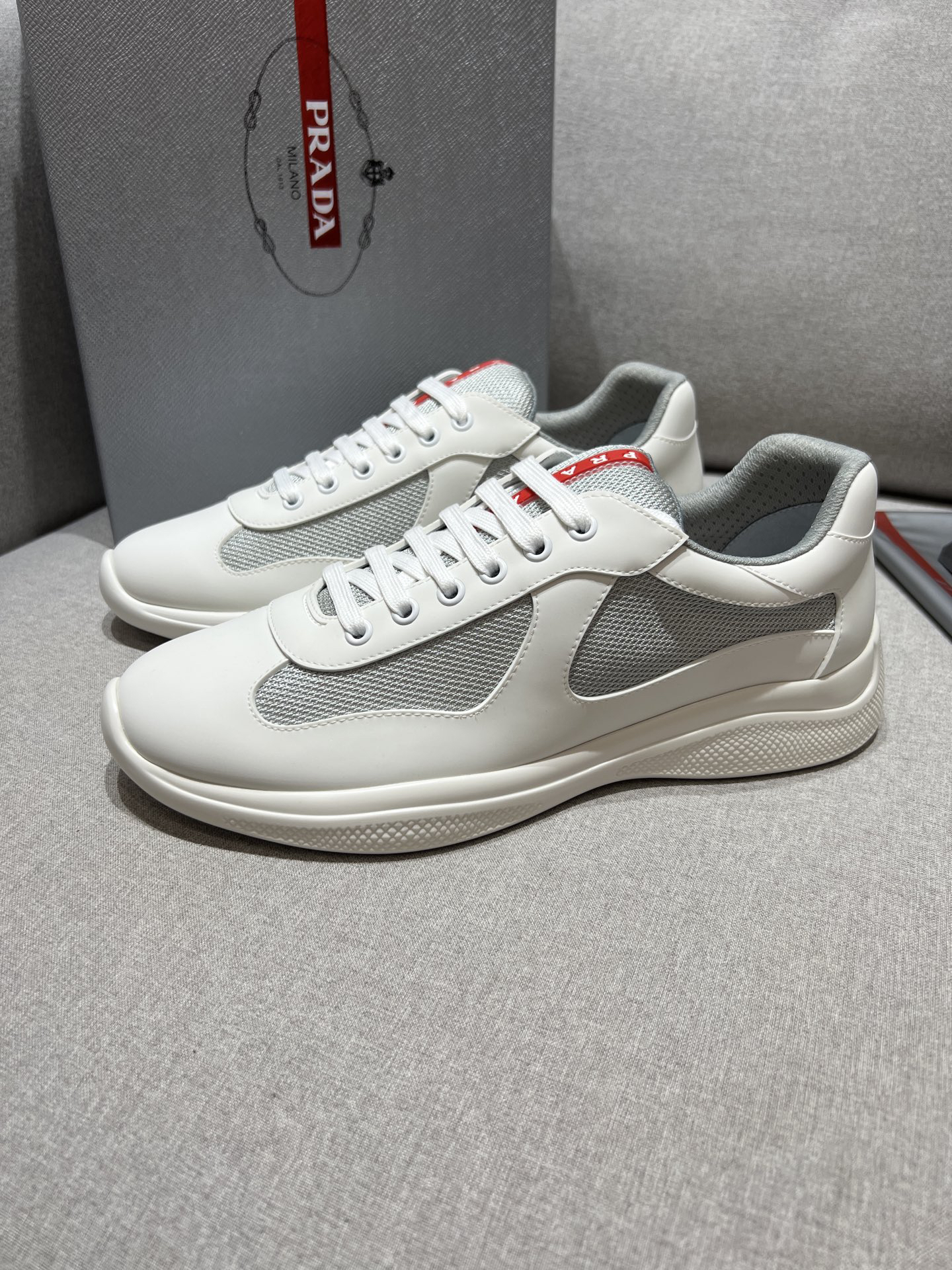 プラダ「Prada」プラダ アメリカスカップ スニーカー / ユニセックスレザースニーカー