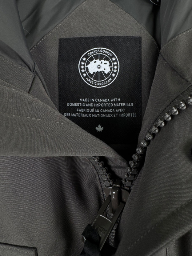 カナダグース「Canada Goose」秋冬フード付きダウンジャケット