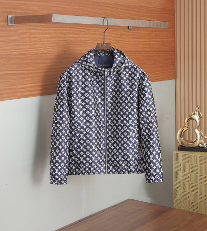 ルイ・ヴィトン「Louis Vuitton」秋冬コレクション クイルテッド ジャケット