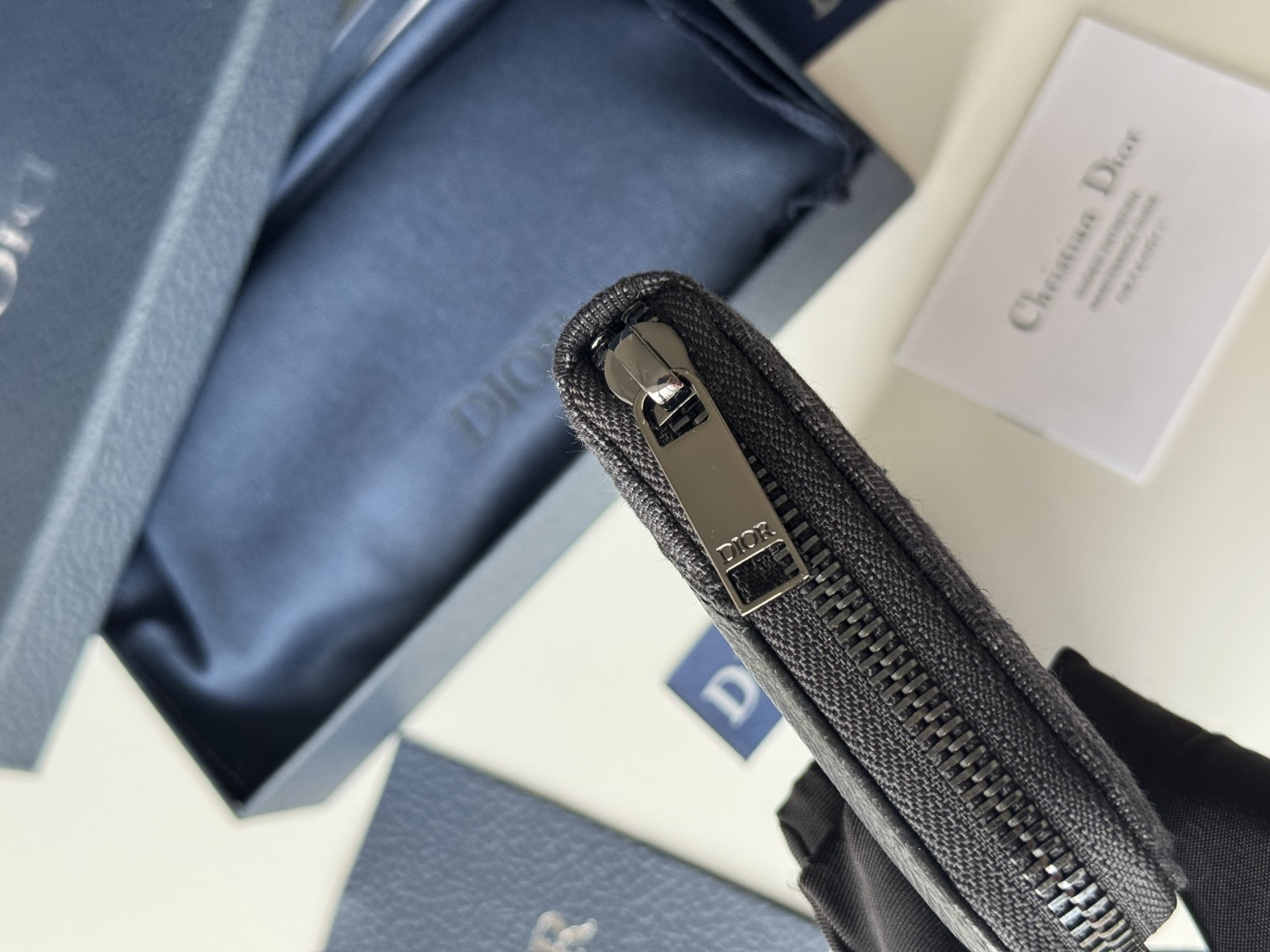 ディオール「Dior」ジップアラウンド ロングウォレット