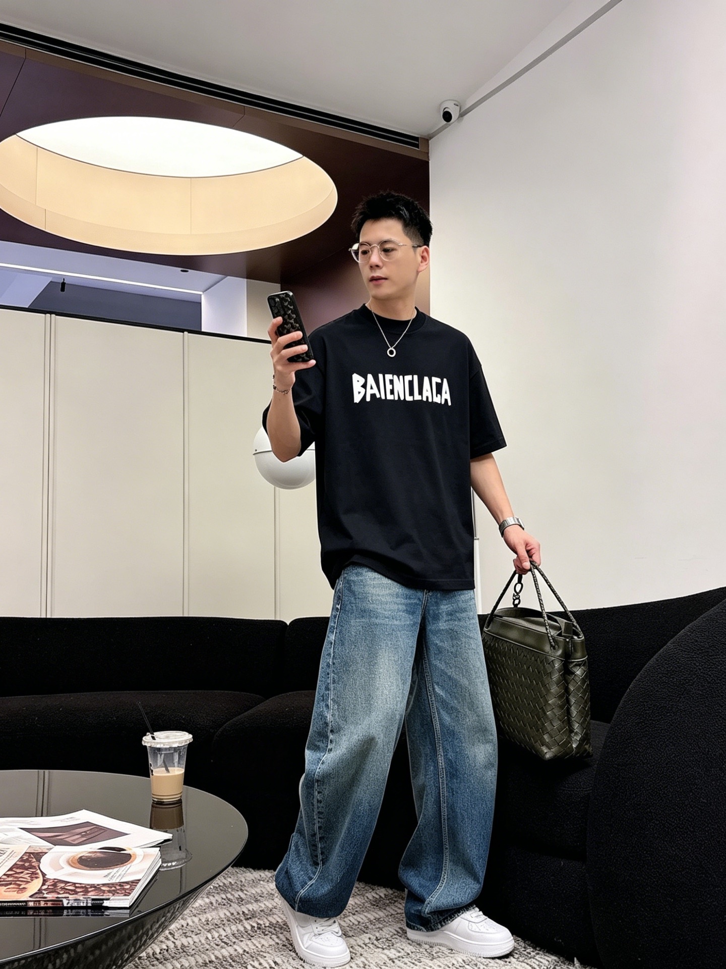 バレンシアガ「Balenciaga」ロゴプリントTシャツ / ショートスリーブ クルーネック