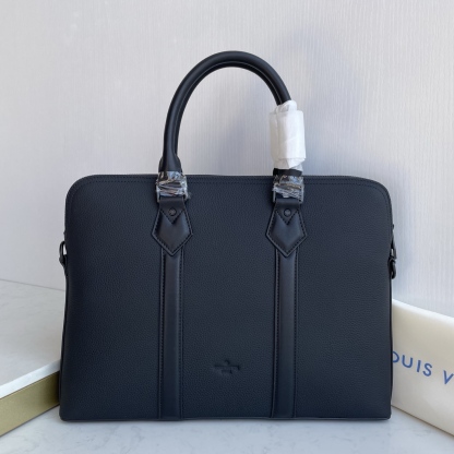 ルイ・ヴィトン「Louis Vuitton」ルイ・ヴィトン テイクオフ ブリーフケース M59159 / ビジネスバッグ