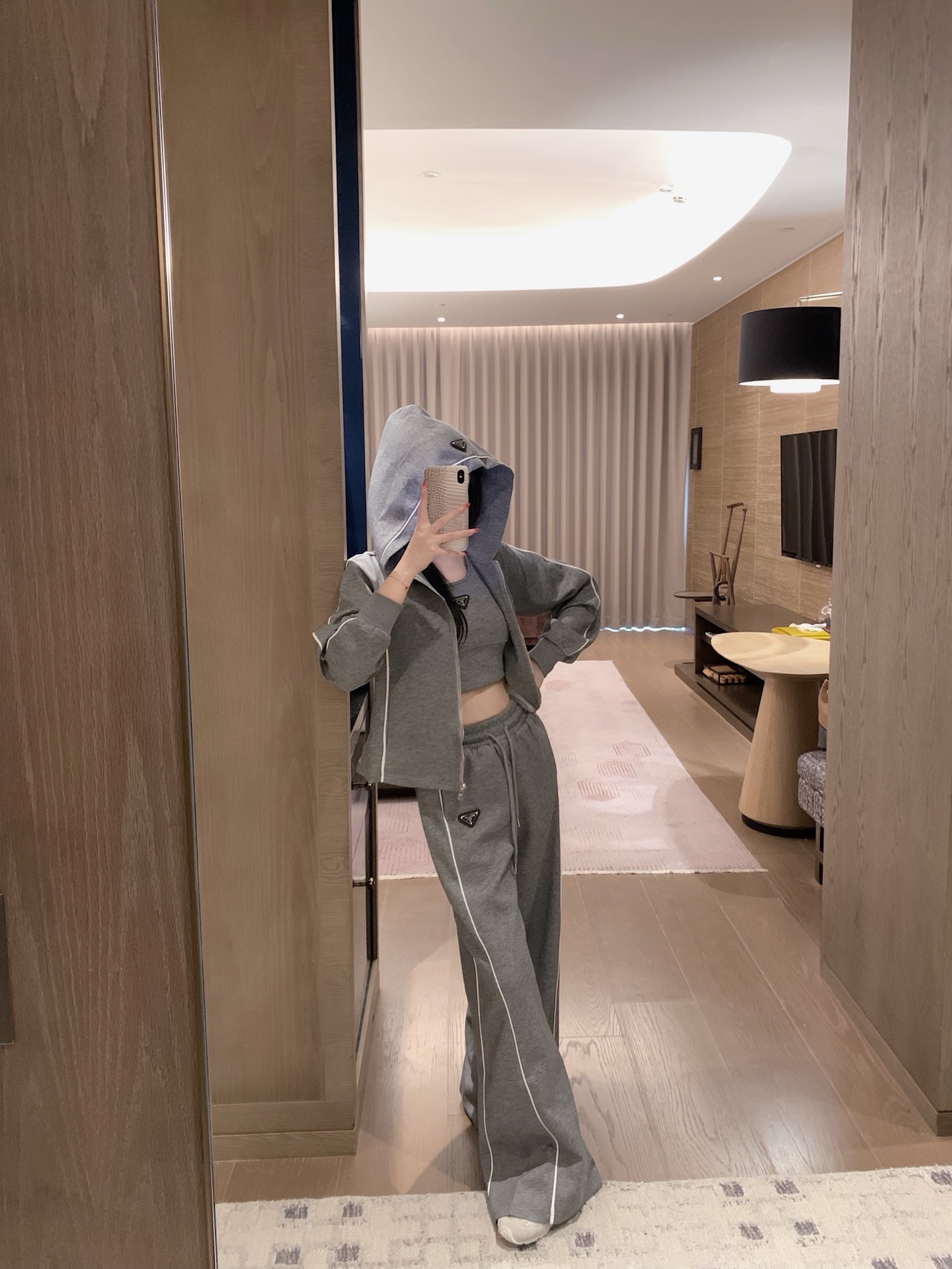 プラダ「Prada」レディース カジュアルスポーツセット【3点セット】