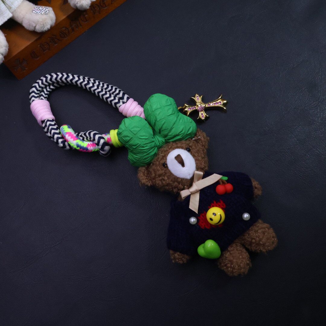 クロムハーツ「Chrome Hearts」バッグチャーム - すべてのトレンドバッグに合わせて、クールでキュートなスタイルを