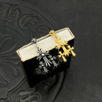 クロムハーツ「Chrome Hearts」クロムハーツ トリプルクロスピアス 22Kゴールドメッキ ピアス