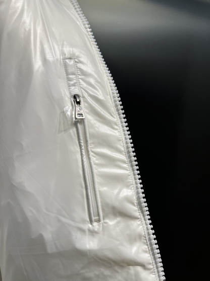 モンクレール「Moncler」Maya ダウンジャケット