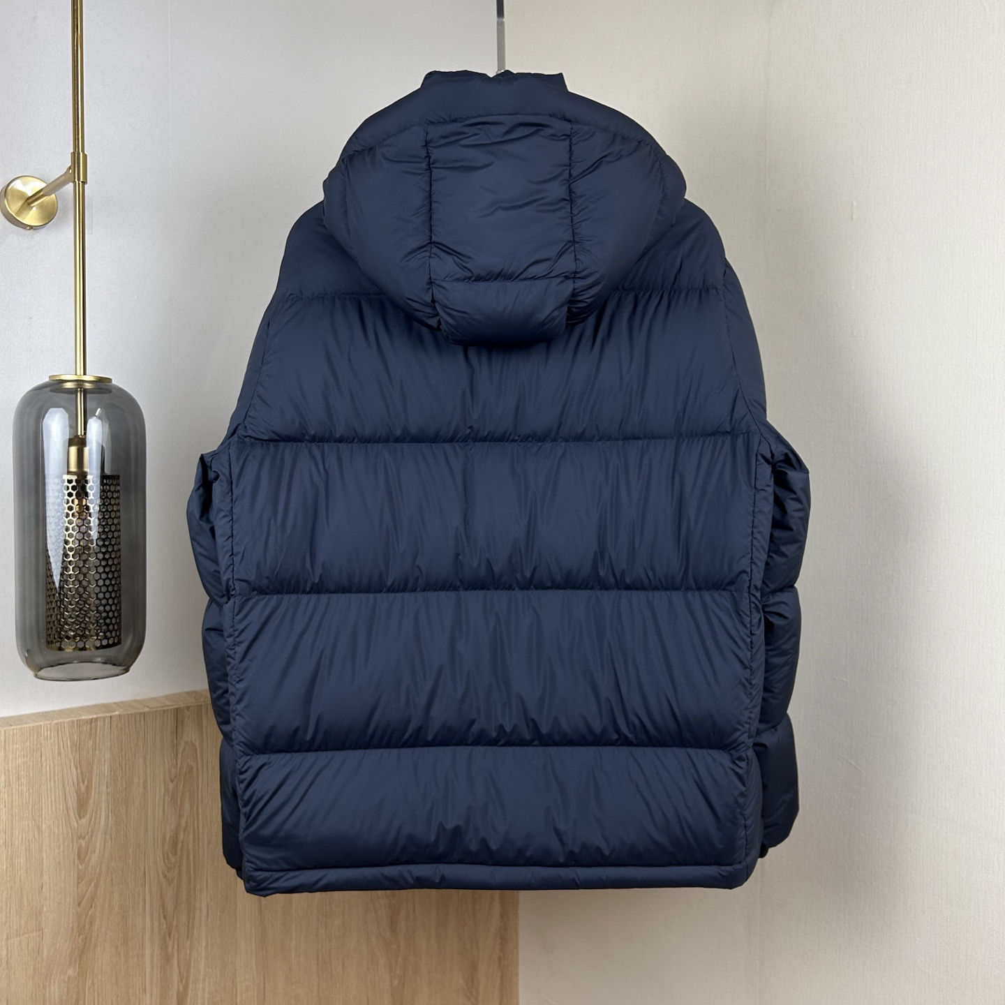 グッチ「Gucci」ストライプ プリント ダウンジャケット