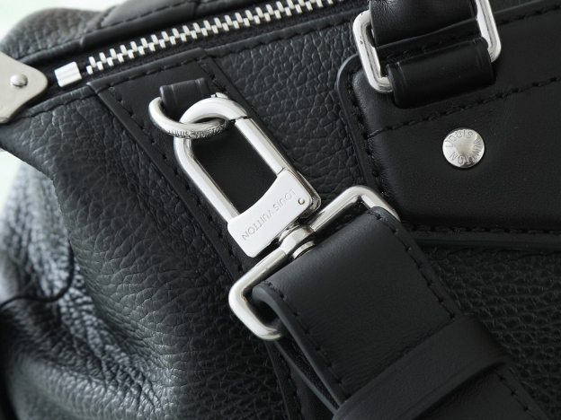 ルイ・ヴィトン「Louis Vuitton」BIKER PM ショルダーバッグ