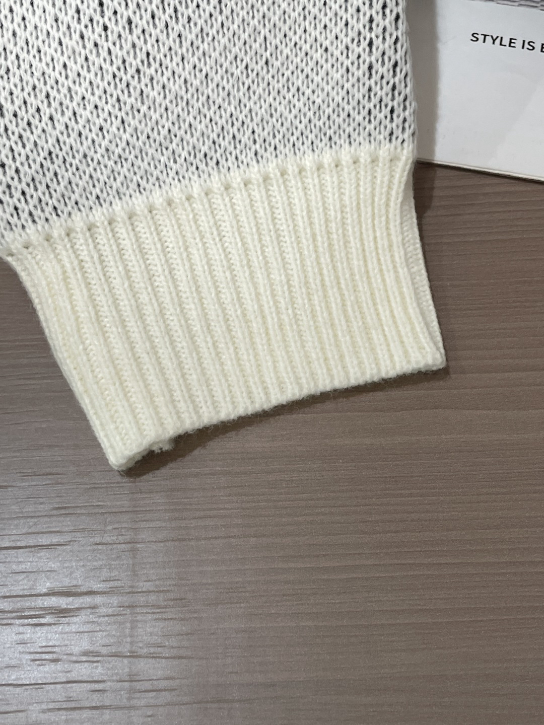 ルイ・ヴィトン「Louis Vuitton」カシミア&ウール混紡 高密度ニット ニット