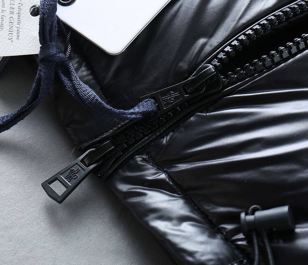 モンクレール「Moncler」Grenoble 2025秋冬ダウンジャケット