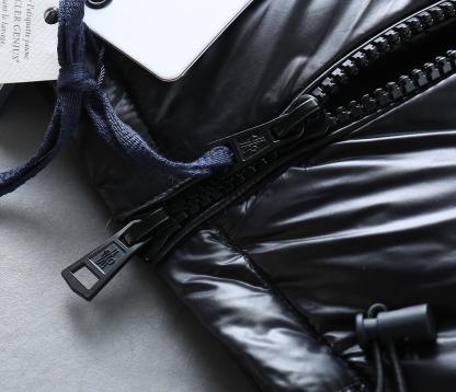 モンクレール「Moncler」Grenoble 2025秋冬ダウンジャケット