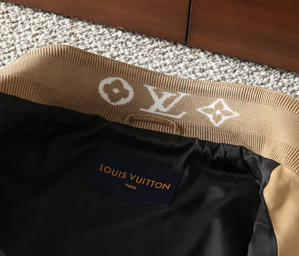 ルイ・ヴィトン「Louis Vuitton」秋冬コレクション クイルテッド ジャケット