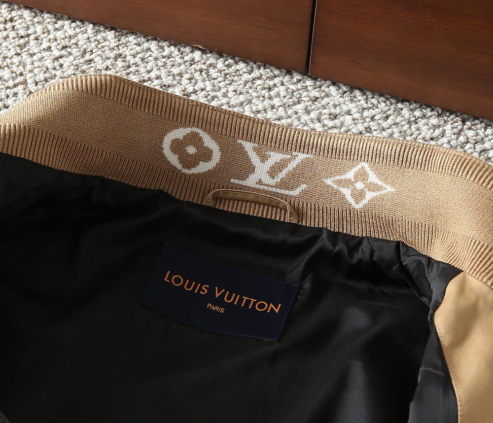 ルイ・ヴィトン「Louis Vuitton」秋冬コレクション クイルテッド ジャケット