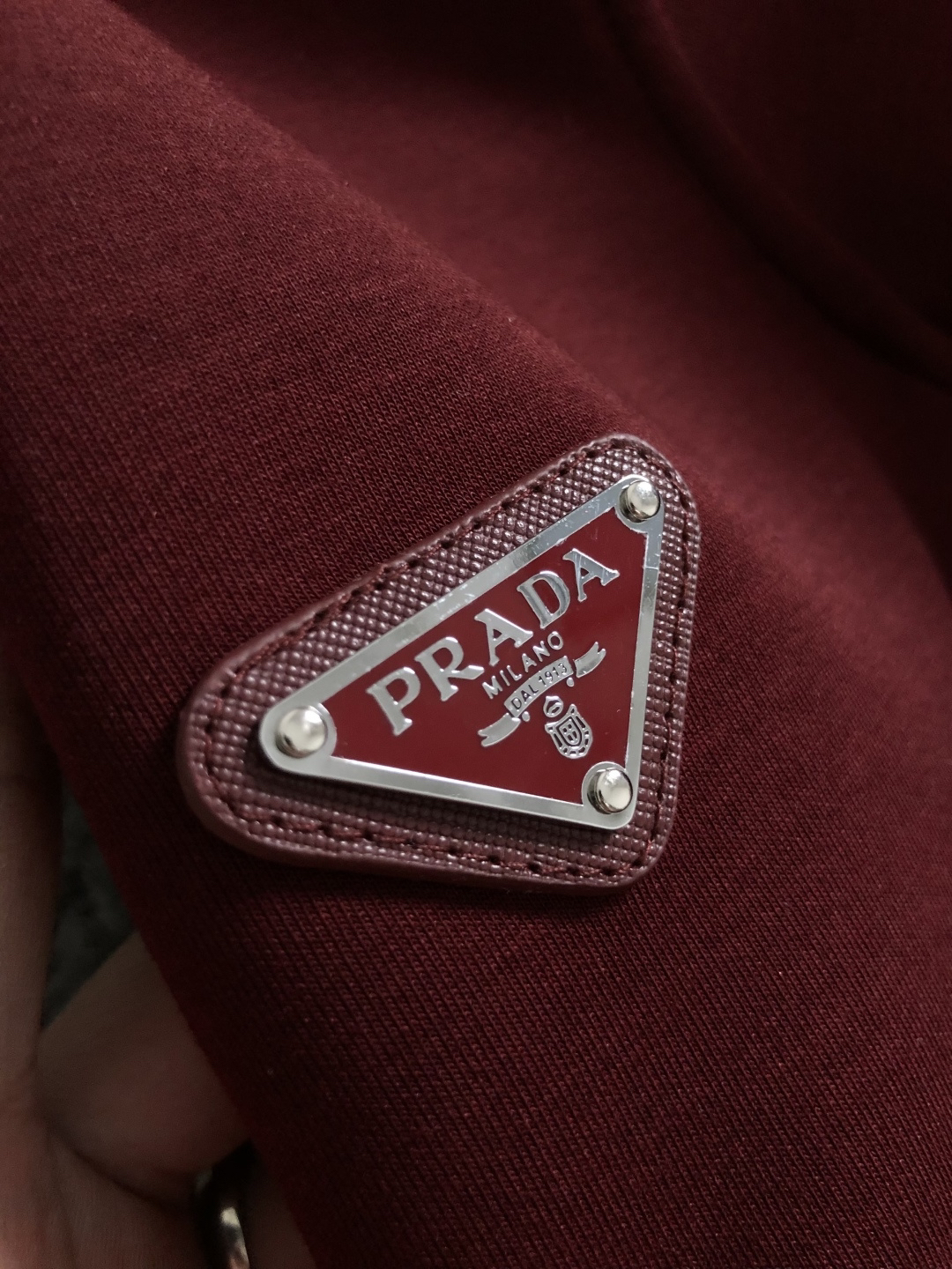プラダ「Prada」プラダ リサイクルダブルジャージー ジップアップスウェットシャツ / プルオーバー