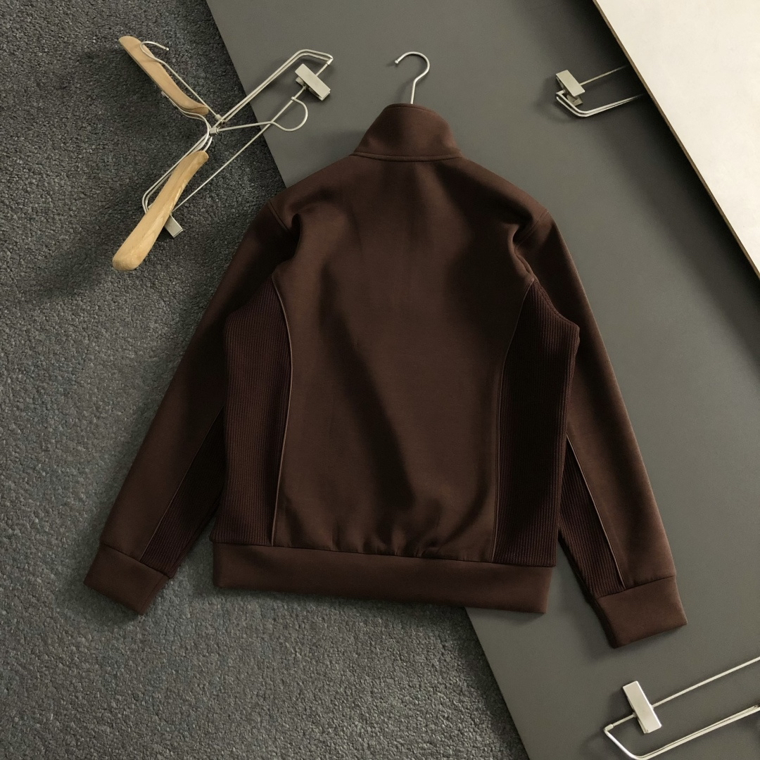 プラダ「Prada」プラダ リサイクルダブルジャージー ジップアップスウェットシャツ / プルオーバー